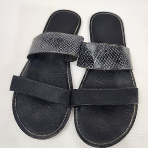Abercrombie & Fitch Black Sandals‎